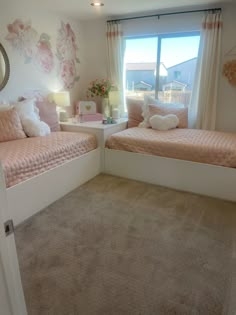 L-Shaped Twin Beds Corner Arrangement Pink Floral Room