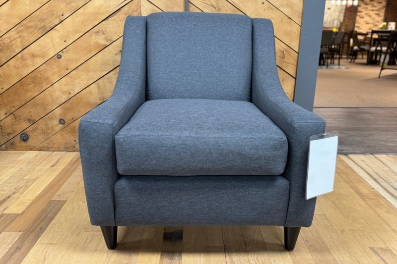 Mid-Century Accent Chair with Woven Fabric and Elegant Slope Arms