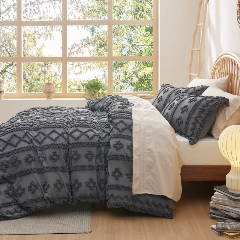 Mid Century Modern Duvet Cover Set in Mauve with Geometric Embroidery