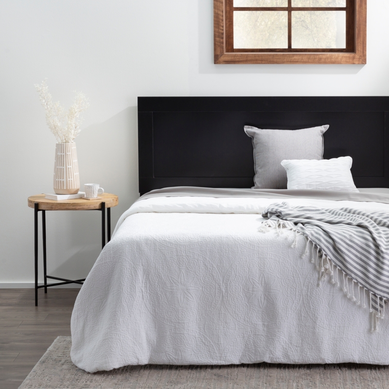 Minimalist Headboard with Sleek Flat Panel and Modern Framed Border