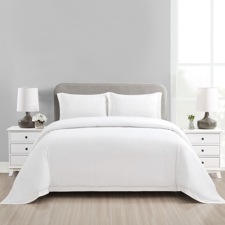 Minimalist White Duvet Set with Flanged Edges Detail