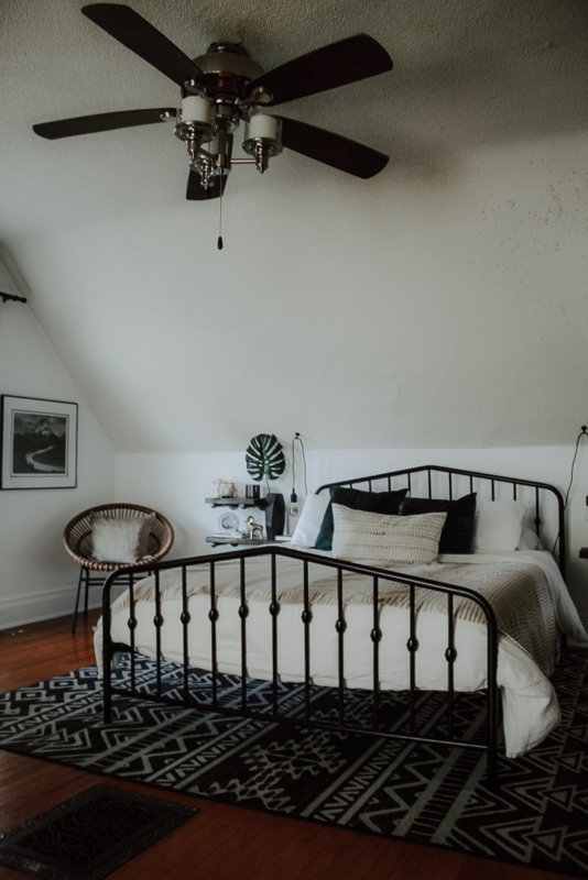 Modern Farmhouse Bed Black Metal Spindle Headboard and Footboard