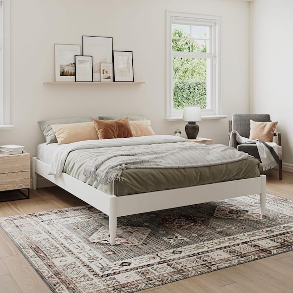 Platform Bed in White Painted Wood with Tapered Legs