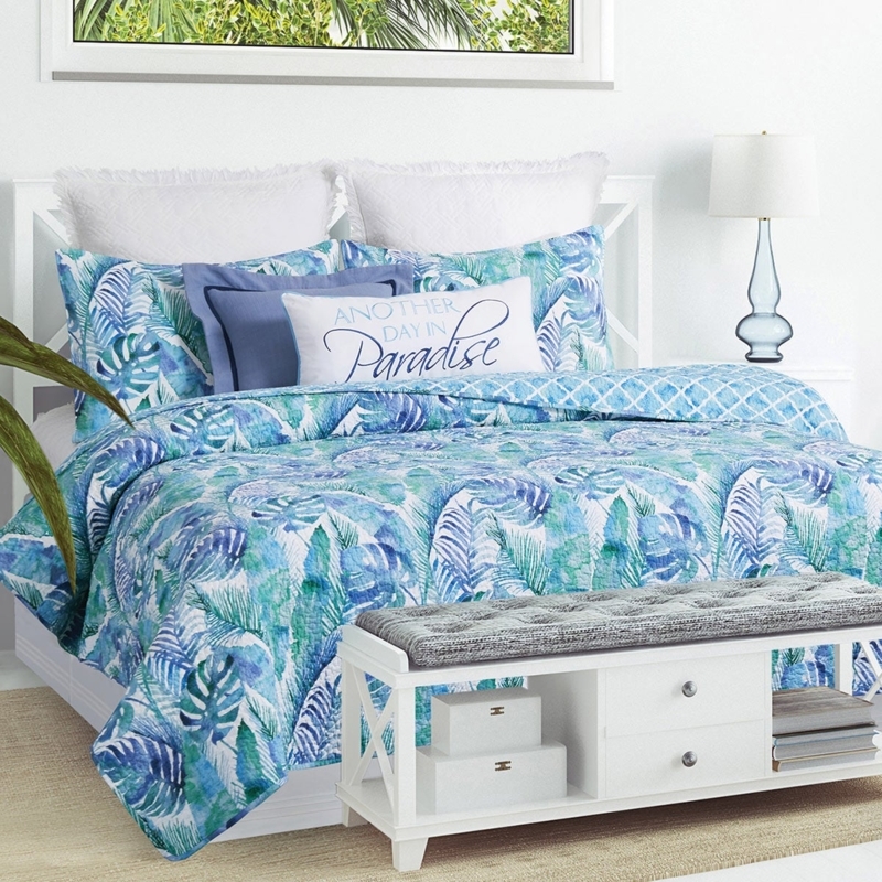 Quilt Set Green Palm Frond Pattern Tropical Coastal Bedroom Ideas