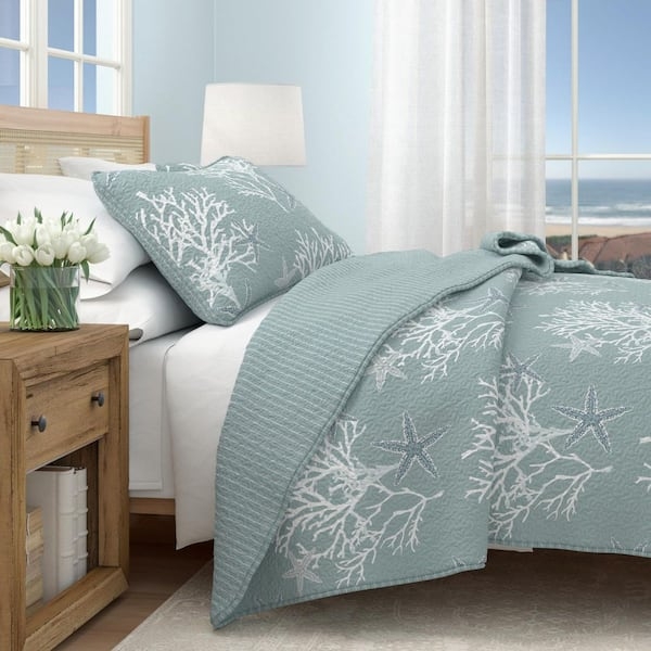 Quilt Set Seahorse Print Reversible Navy Blue Coastal Maritime Style