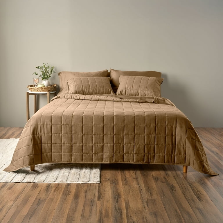 Quilt Set with Grid Quilted Pattern in Tan Linen Blend