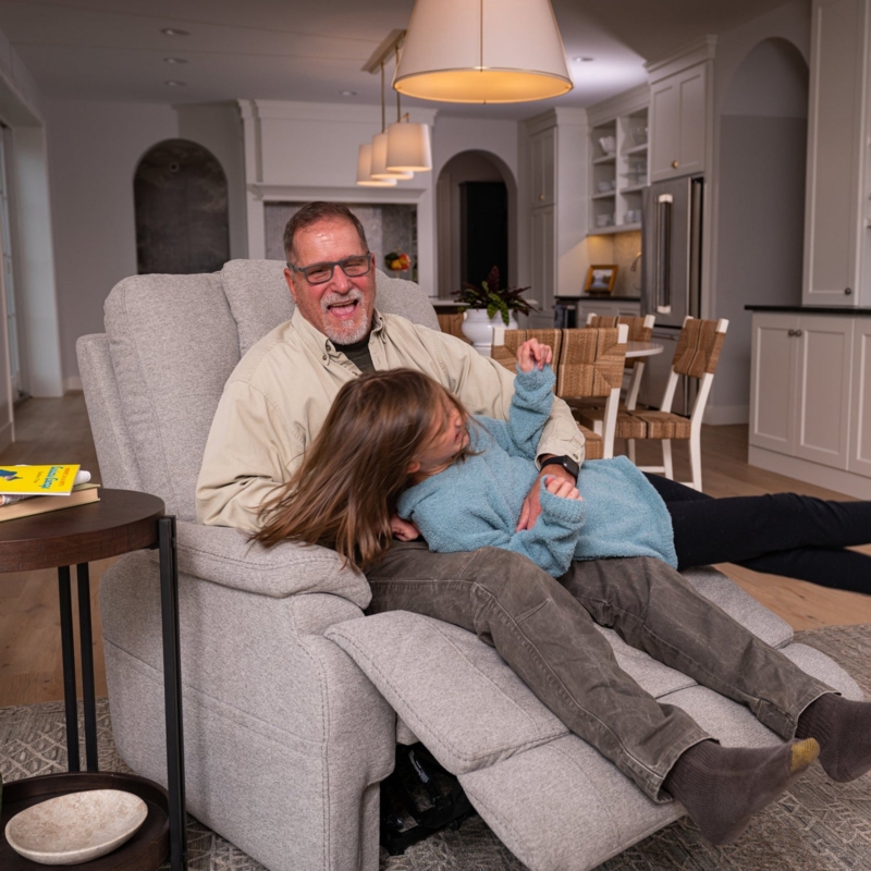 Sleeper Recliner Oversized Proportions Light Grey Textured Fabric