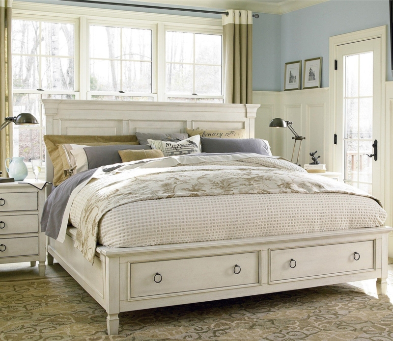 Storage Bed Country Chic King with Footboard Drawers and Round Pulls