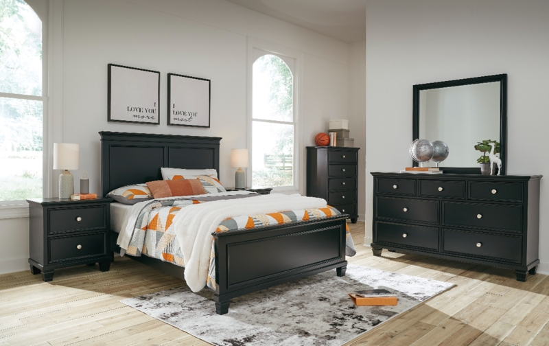 Transitional Black Bedroom Set with Silver Knobs