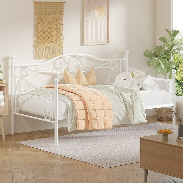 White Metal Victorian Daybed Frame with Arched Scrollwork Details