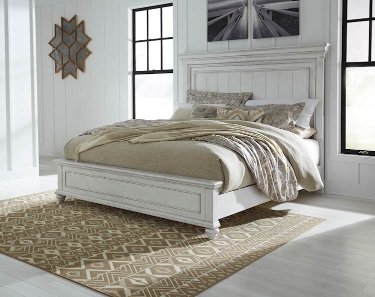 Whitewashed Queen Panel Bed with Distressed Finish and Molded Trim
