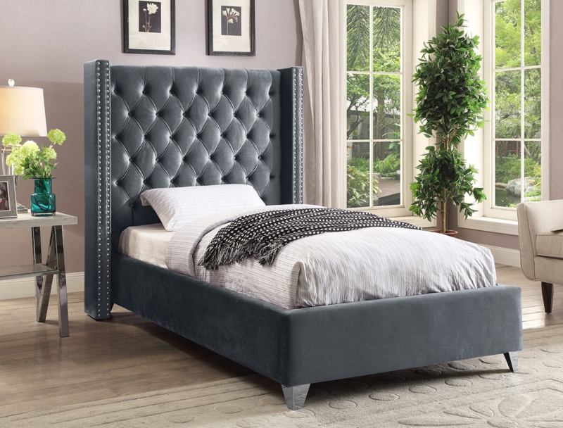 Wingback Upholstered Bed Grey Velvet Diamond Tufted Silver Nailhead