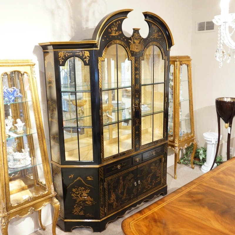 China Cabinet Breakfront Design Triple Arched Top Gold Chinoiserie