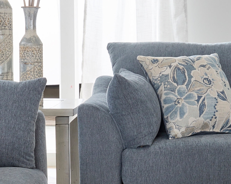 Living Room Set With Rolled Arms And Loose Back Cushions