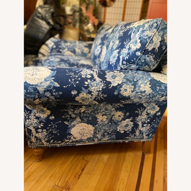 Loveseat Classic Blue White Floral Nailhead Trim Rolled Arms