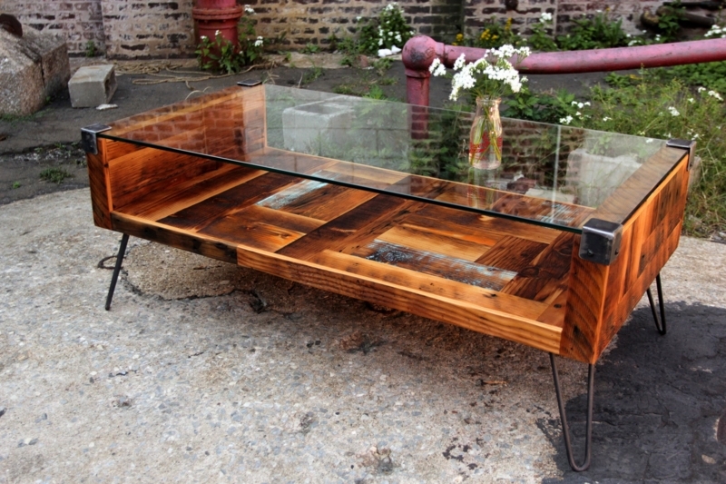 Reclaimed Wood Coffee Table with Hairpin Legs and Glass Top