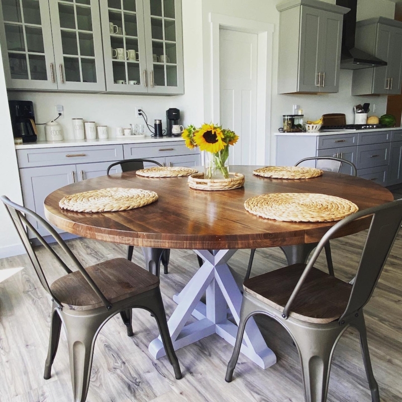 Rustic Round Round Wooden Kitchen Table And Chairs High Sierra Rustic Solid  Wood 4, 6, 8,