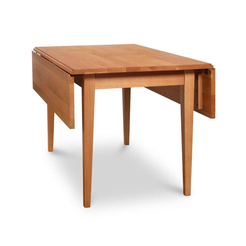 Shaker Style Dining Table in Honey Oak Finish