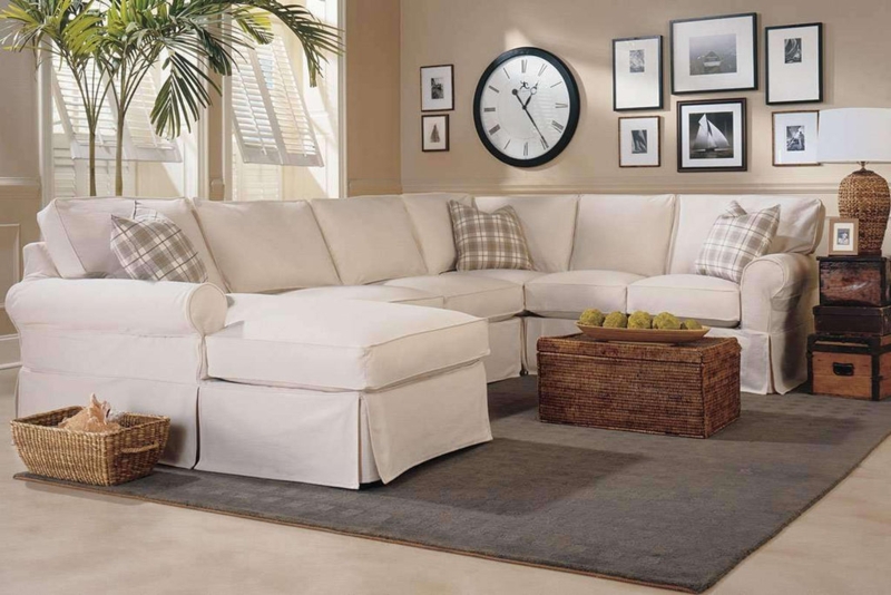 Slipcovered Sectional Sofa with Chaise Lounge in Cream Fabric