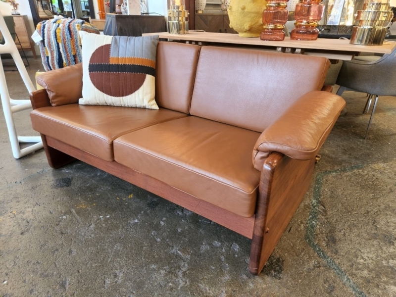 Sofa Mid-Century Modern Z-Shaped Arms, Exposed Wood Frame, Grey Fabric