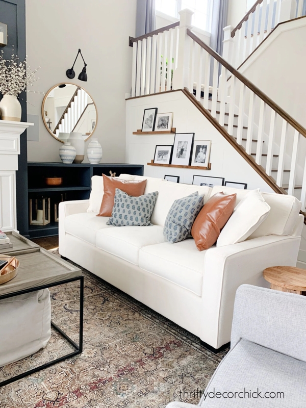 Square Arm Sofa in a Transitional Living Room with Picture Ledges