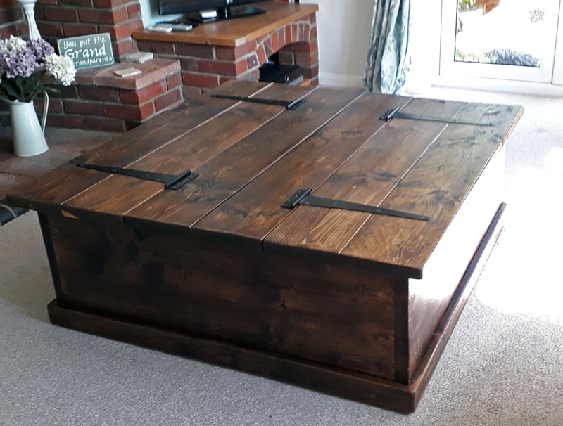Square Farmhouse Trunk Table Reclaimed Wood Metal Strapping