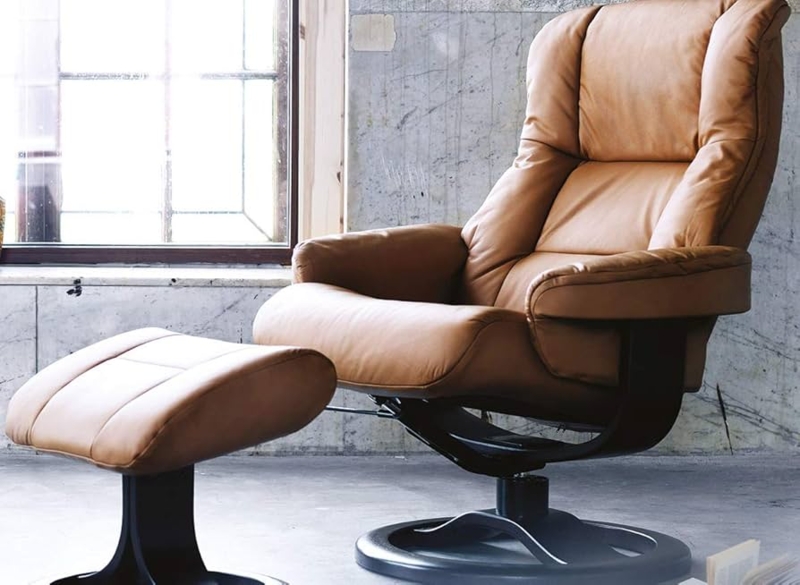 Tan Leather Recliner Set with Caramel Upholstery and Espresso Base