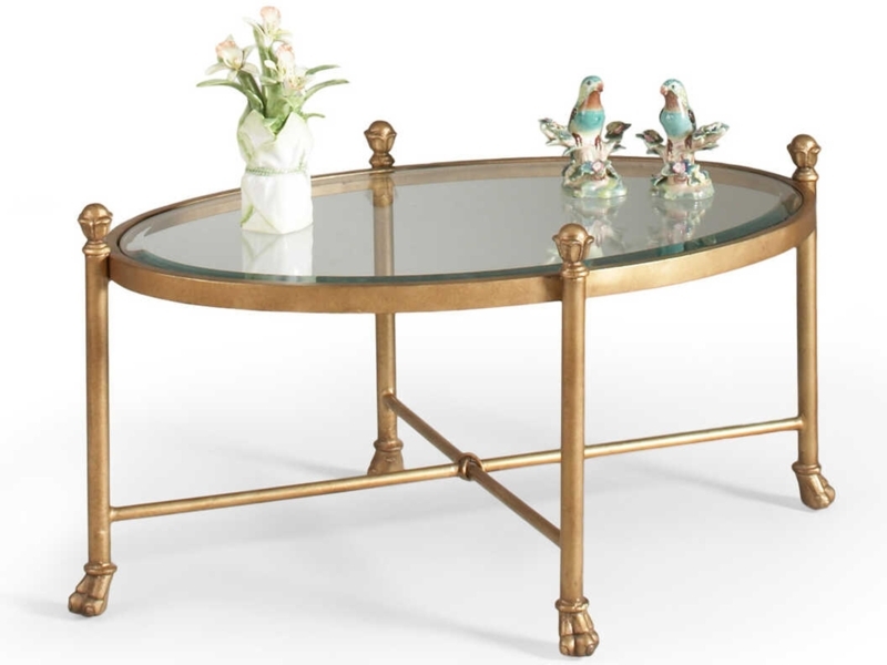 Traditional Oval Coffee Table with Paw Feet and Gold Stretcher Frame