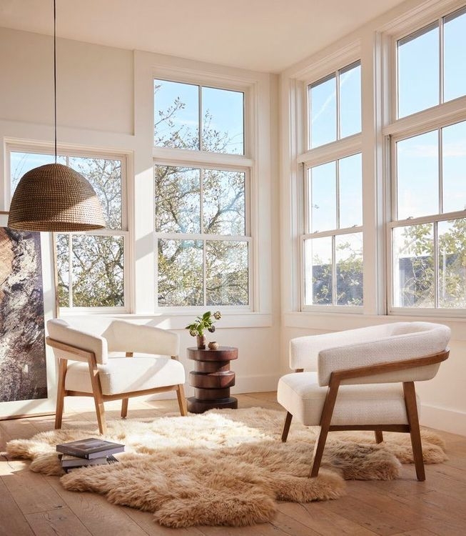 Accent Chair: Textured Boucle Style for a Cozy Conversation Nook Seating