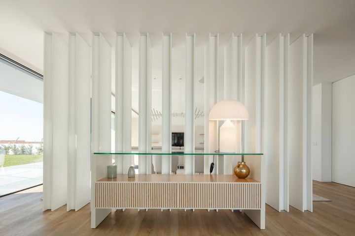 Console Table Slatted Wood Front, Glass Top Minimalist Entryway Decor