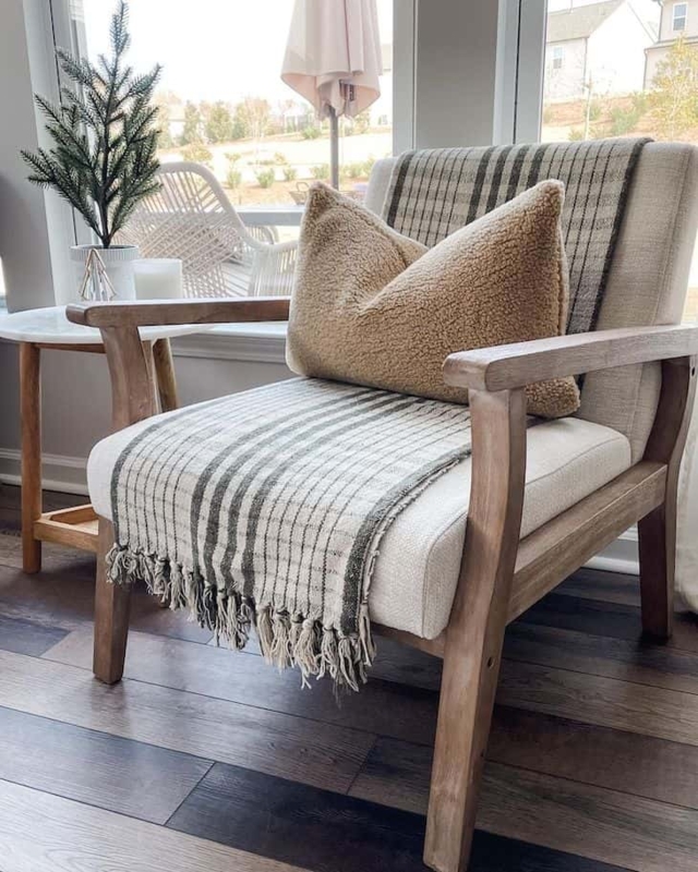 Curved Back Accent Chair in Scandinavian Light Wood Frame