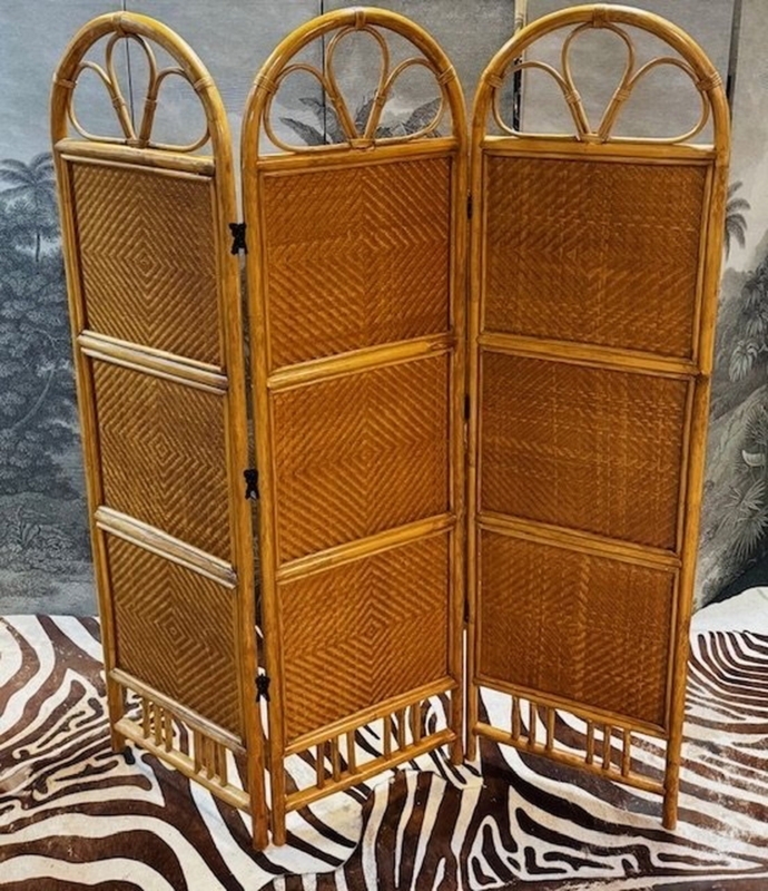 Honey Brown Room Divider with Arched Petal Tops and Diamond Weave
