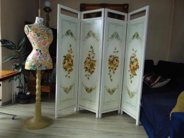 Mint Green Art Deco Folding Screen And Mannequin Set