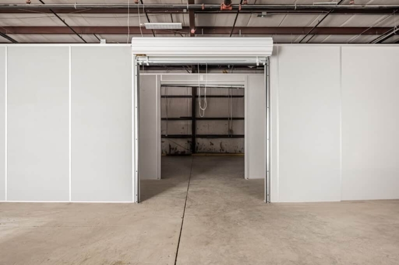 Modular Warehouse Wall Partition with Roll-Up Door System