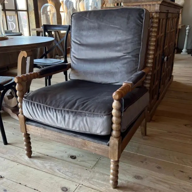 Open Back Accent Chairs with Tapered Wood Legs in Beige