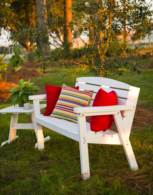 Outdoor Bench Coastal Style Nautical Stripes Vertical Slat Wood