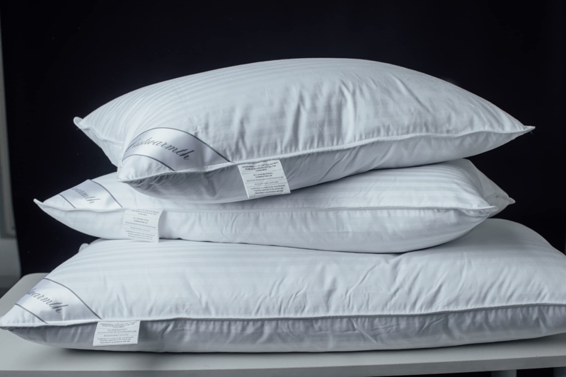 Amazon.com: Eastwarmth Goose Feather Blend with Polyester Bed Pillows 100%  Cotton, Medium Soft Soft Support Standard Pack of 1, Stripe White : Home &  Kitchen
