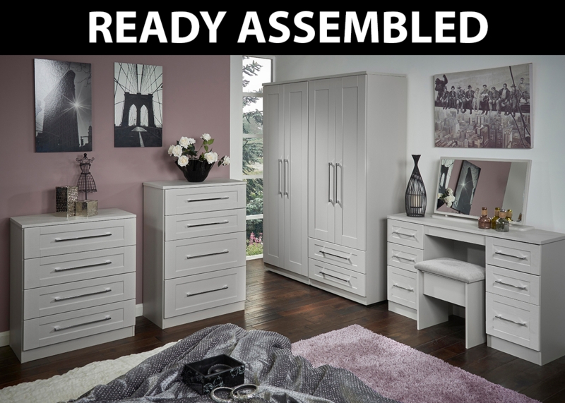 Anthracite Bedroom Set with Minimalist Handleless Design