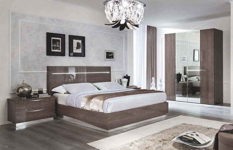 Bedroom Set with Metallic Finish and LED Lighting