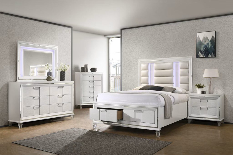 Bedroom Set with Recessed Panel Headboard and All White Finish