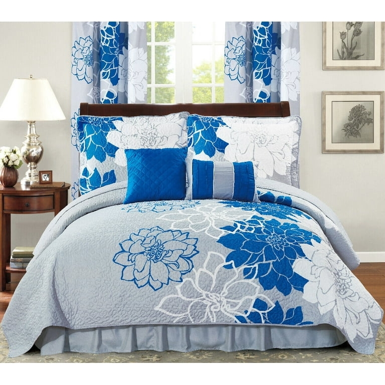 Bedspread Set featuring Reversible Navy Damask Pattern