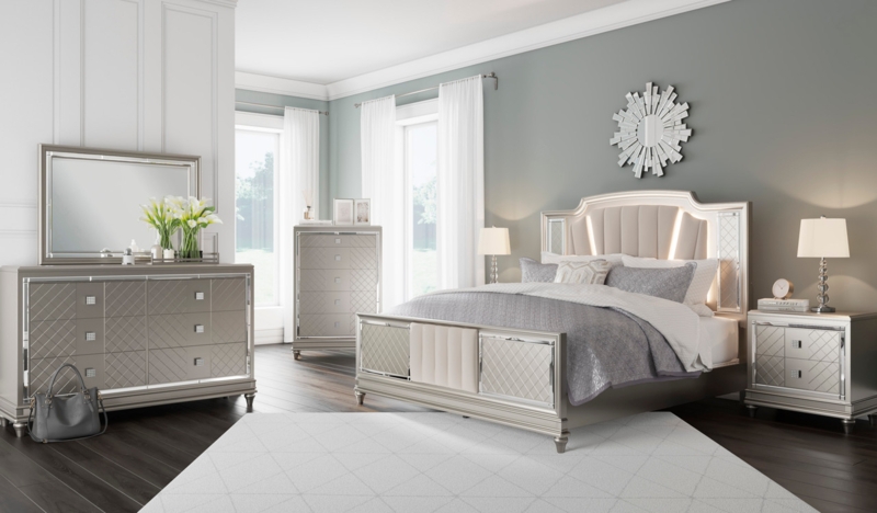 Champagne Finish Panel Bed Set with Mirrored Accents and LED Lighting