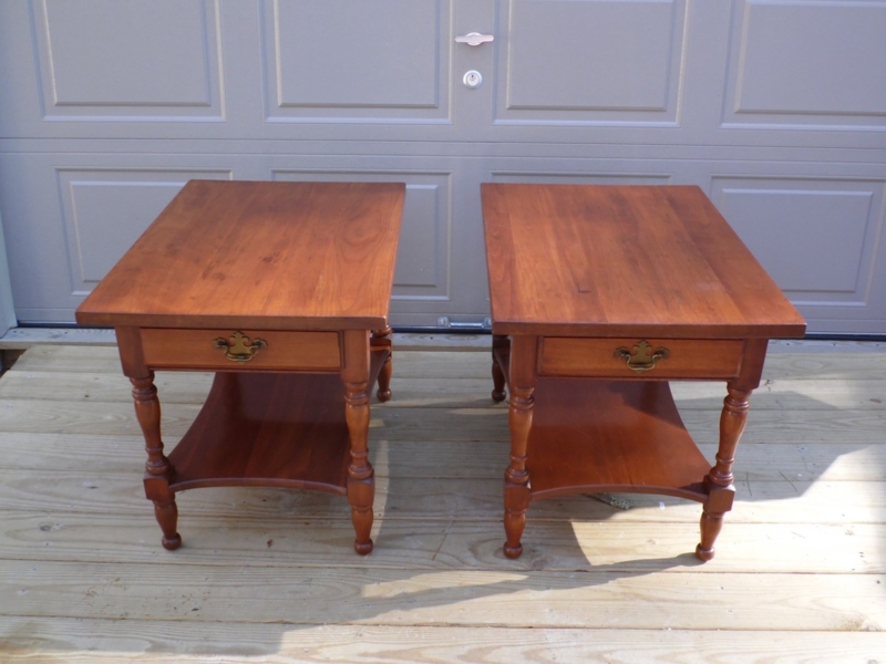 Colonial Cherry End Table Turned Legs Two Tier Lipped Edge