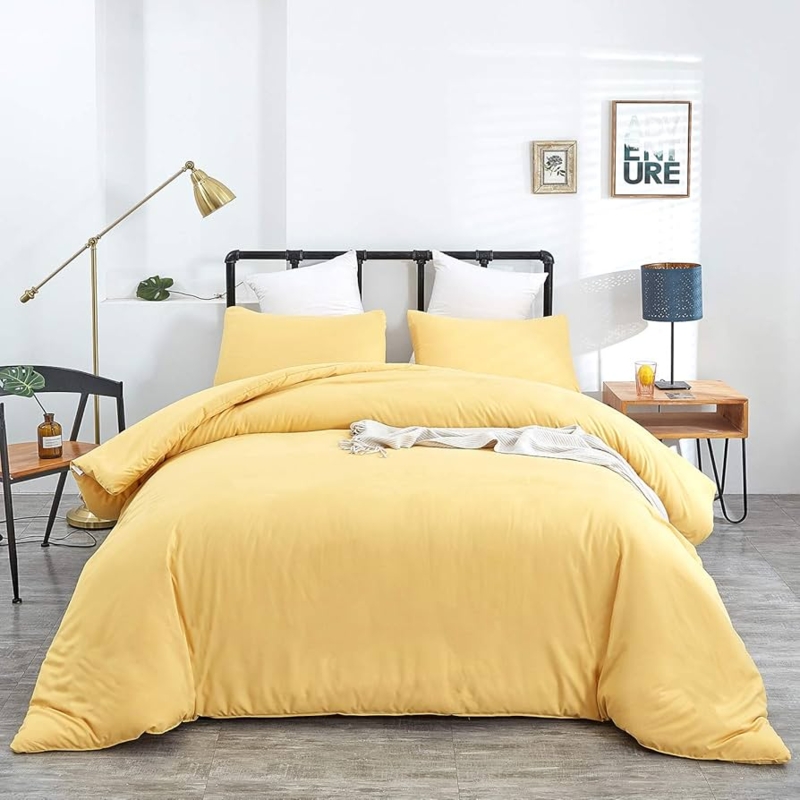 Comforter Set with Circular Spot Tufting and Minimalist Style