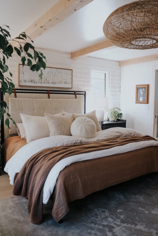 Cream Layered Bedding Set with Quilted Coverlet Cottagecore Style