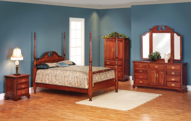 Four Poster Bed Set Espresso Finish Raised Panel Detail Traditional Style
