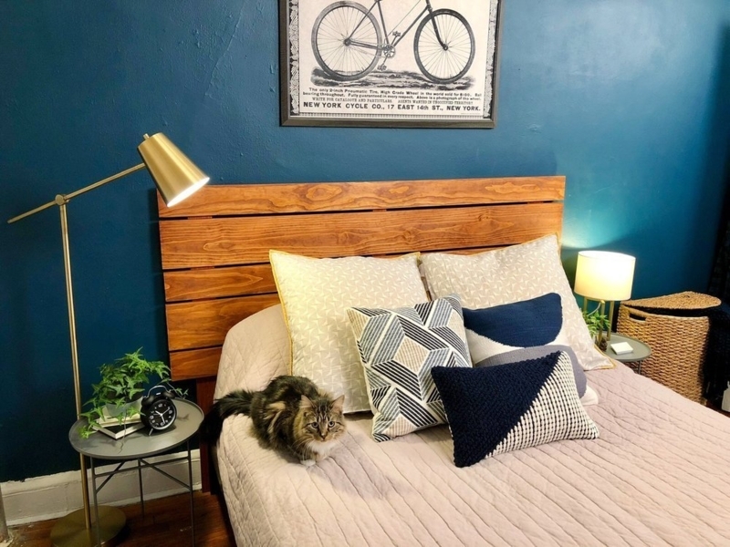 Headboard Integrated Shelf Vertical Slats Staggered Height DIY Ideas