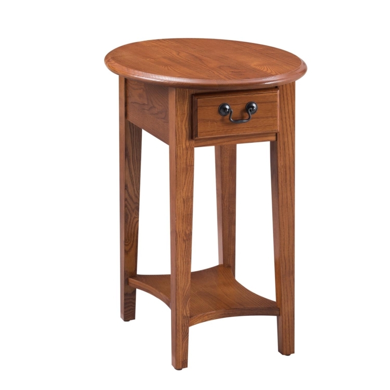 Medium Oak Accent Table: Transitional Oval with Curved Legs & Shelf