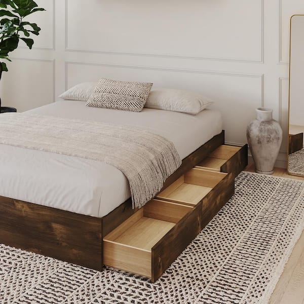 Minimalist Platform Bed with 3 Handleless Storage Drawers