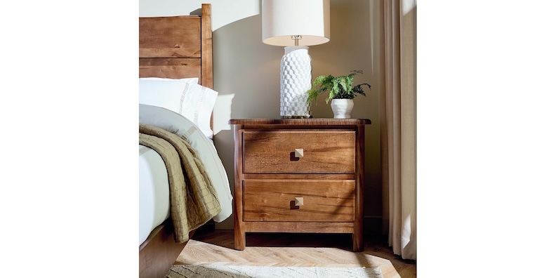 Nightstand Dark Espresso Finish Bracket Feet Traditional Bedroom